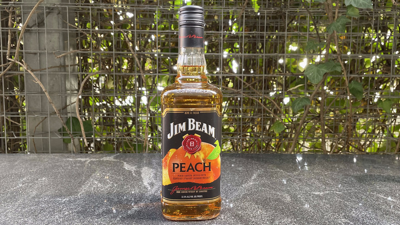 Jim Beam Peach bottle
