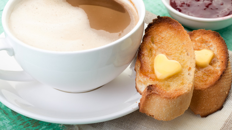 coffee with milk and bread and butter