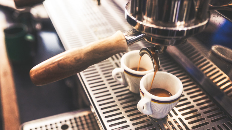 Espresso machine brewing