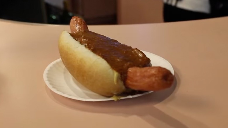 A Texas-hot wiener as served at Libby's