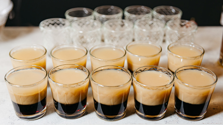 gelas koktail bayi Guinness