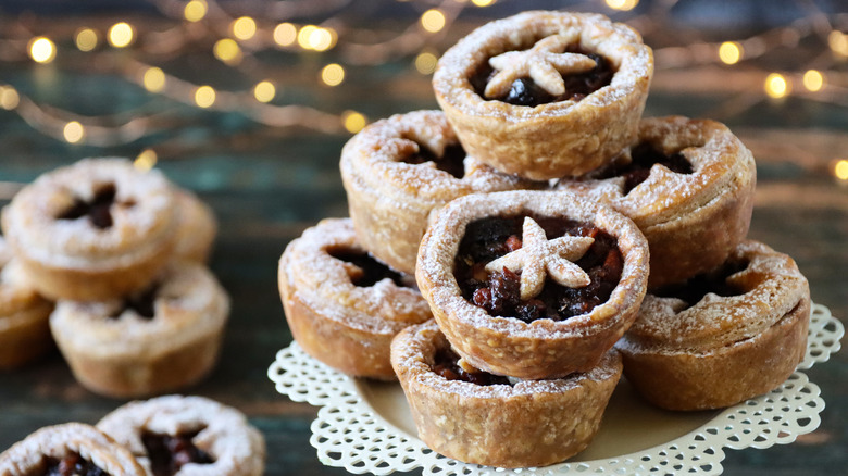 Mincemeat pies with star decorations