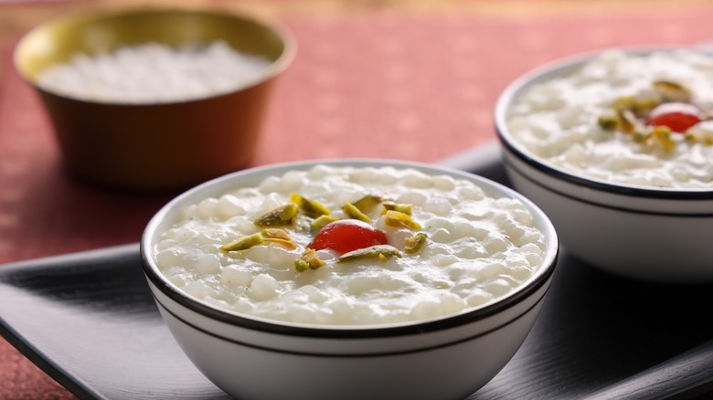 tapioca pudding with garnish