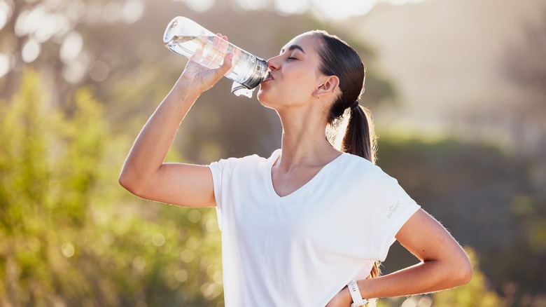 https://www.chowhound.com/img/gallery/what-should-you-drink-to-stay-hydrated-it-isnt-always-water/intro-1704307201.jpg