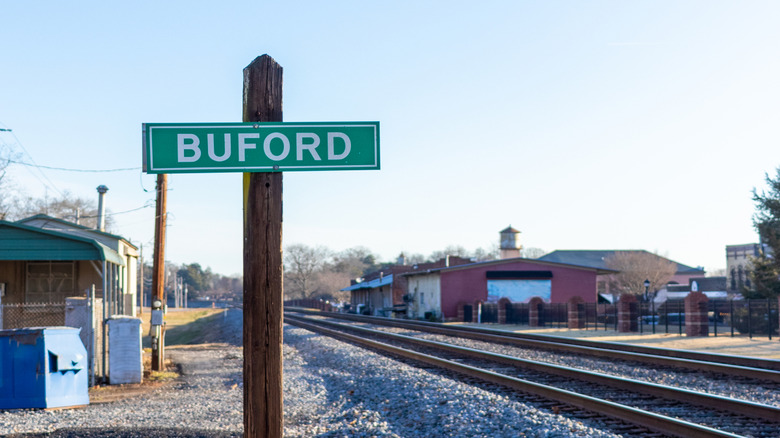 a signpost near Buford Highway, Georgia