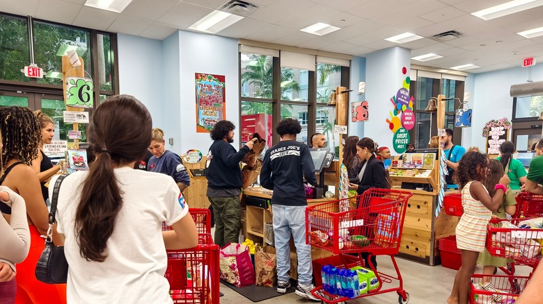 Trader Joe's checkout