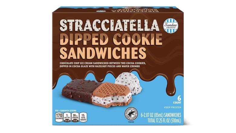 A box of Stracciatella Dipped Cookie Sandwiches with the image of the product, highlighting its layered flavors.
