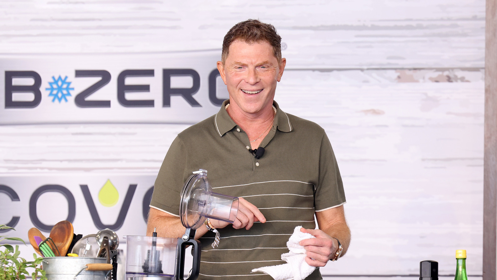 When Choosing A Midnight Snack, Bobby Flay Goes For A Breakfast Favorite