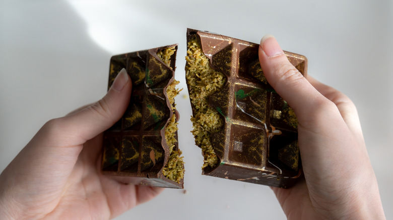 textured Dubai chocolate bar