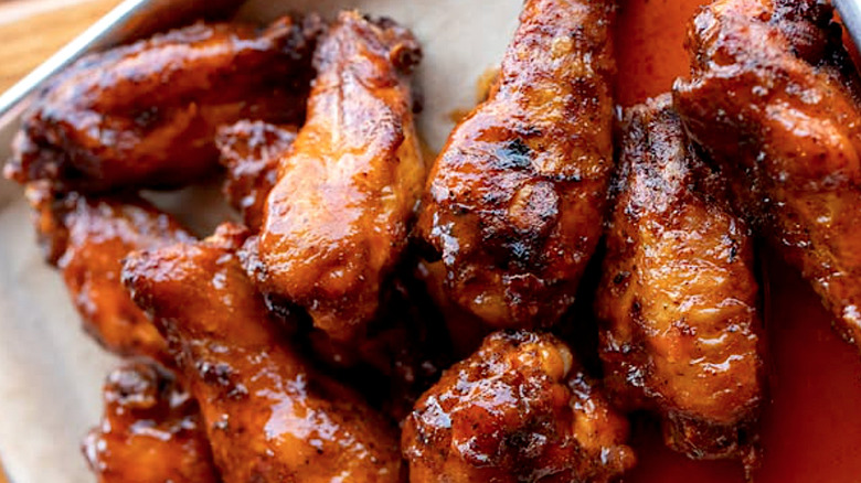 youtube still of order of chicken wings