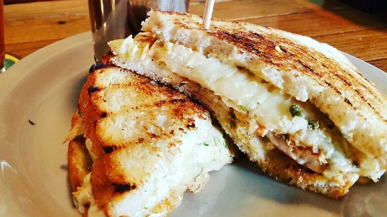 grilled cheese sandwich