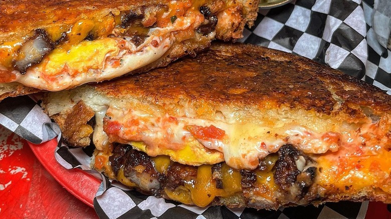 Gwarled Cheese sandwich