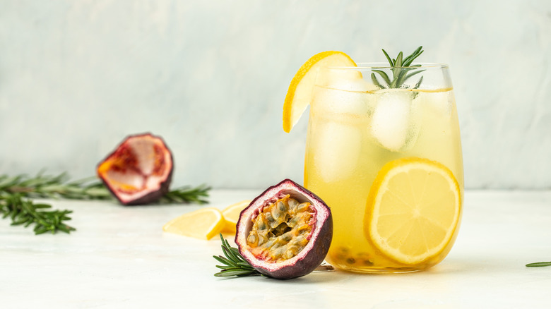 passionfruit lemonade