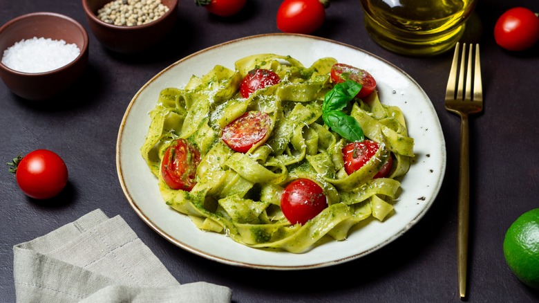 Pesto-infused Alfredo pasta