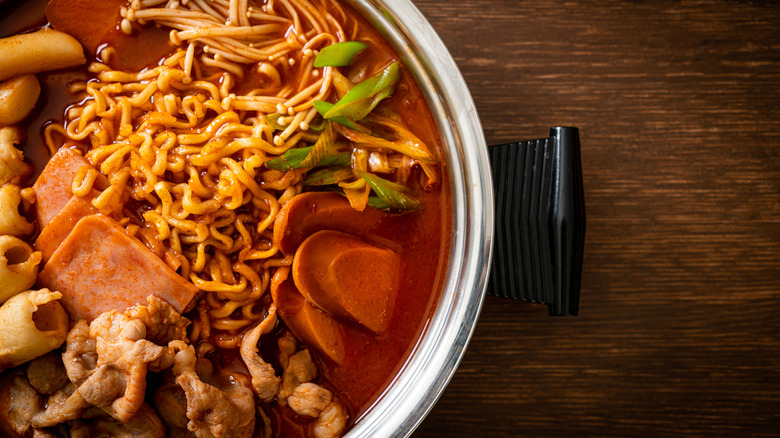 Ramen with spam, vegetables, and other meats