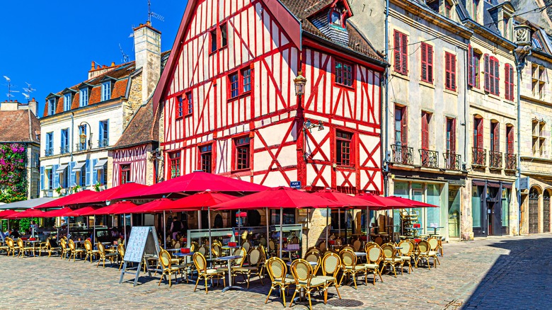 A street restaurant in the Comte region of France.