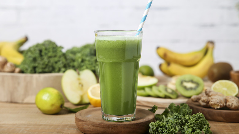 Smoothie surrounded by ingredients