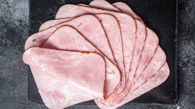 Sliced deli meats