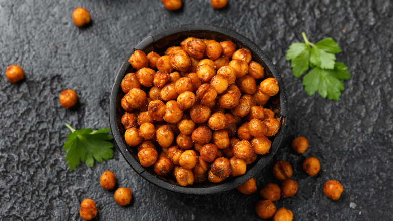 bowl of roasted chickpeas