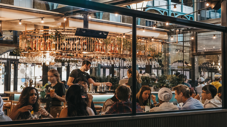 A busy restaurant