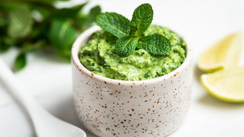 A bowl of Indian chutney