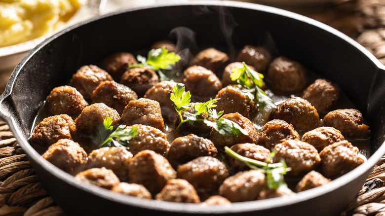 Meatballs in a pan