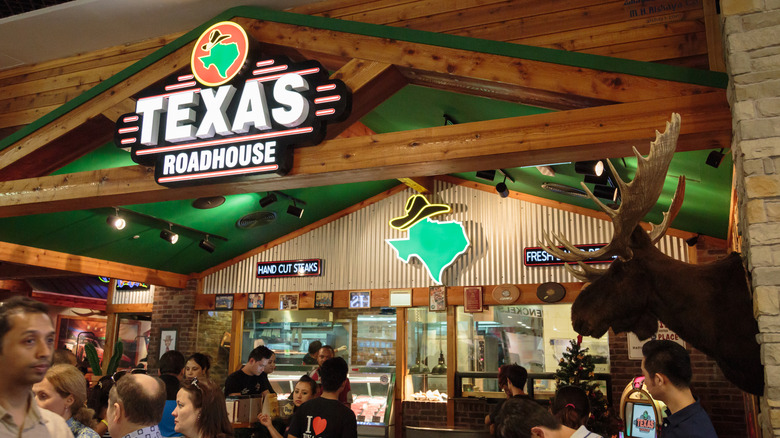 Interior of a Texas Roadhouse restaurant