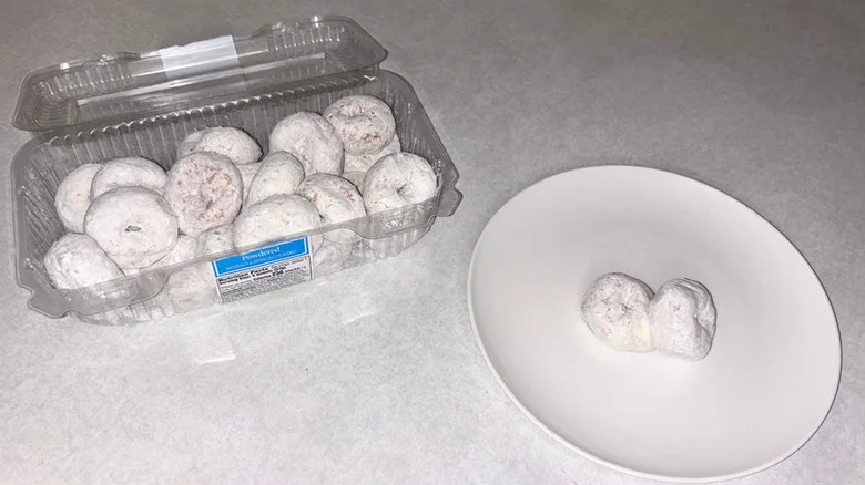 powdered mini doughnuts from Aldi