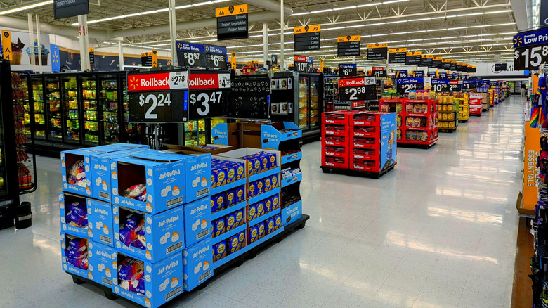 Walmart grocery aisles