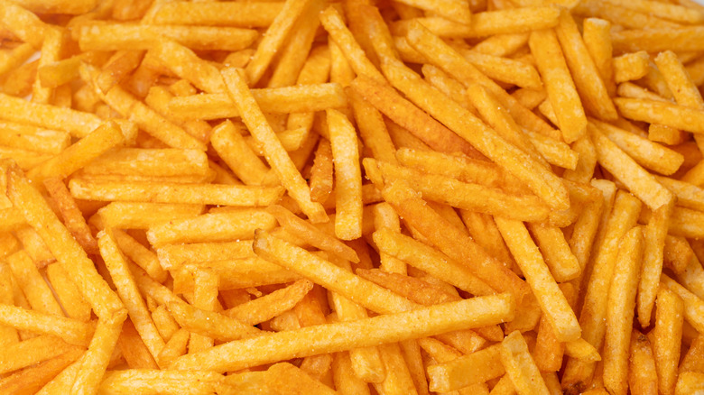 pile of french fries