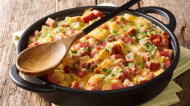 Breakfast casserole in a skillet