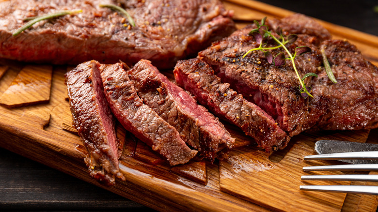 grilled steak with seasoning