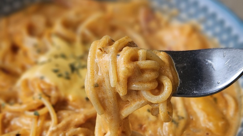 Pasta Gochujang di garpu