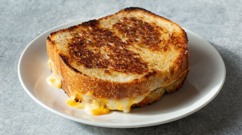 Grilled cheese on a plate