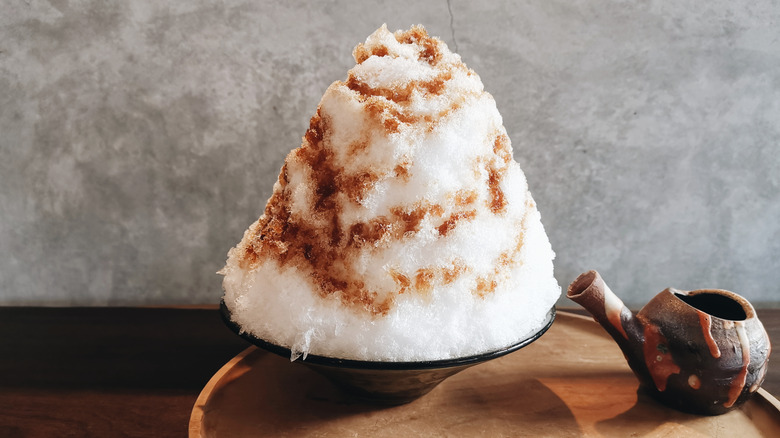 Crushed ice dessert