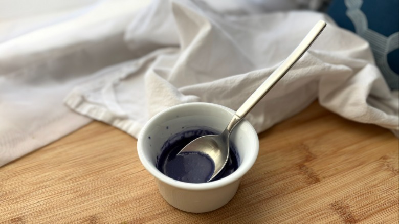 butterfly pea powder mixture