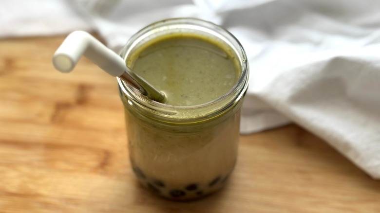 matcha green tea latte with boba