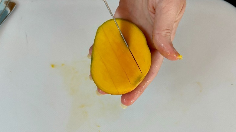 Mango cut in slices